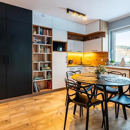 U Nas W Sudetach * シクラルスカ・ポレンバ